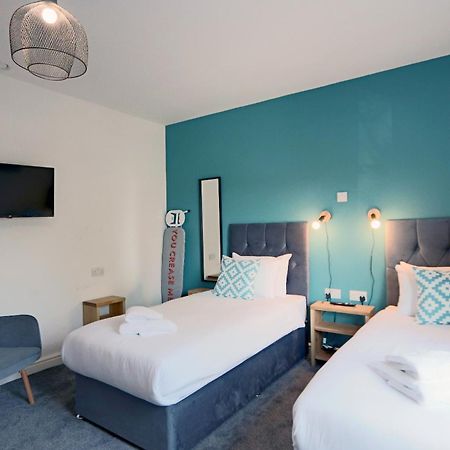 Deluxe Studio Apartments Derby Luaran gambar