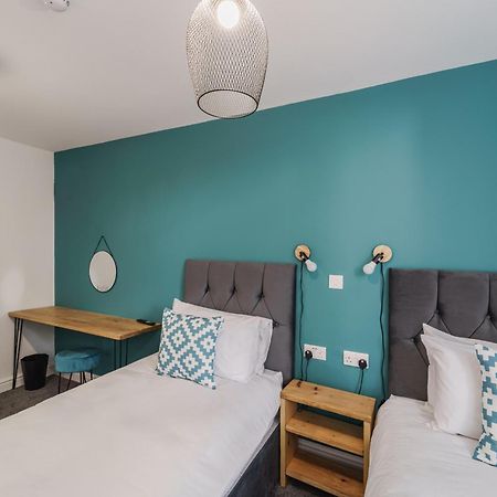 Deluxe Studio Apartments Derby Luaran gambar
