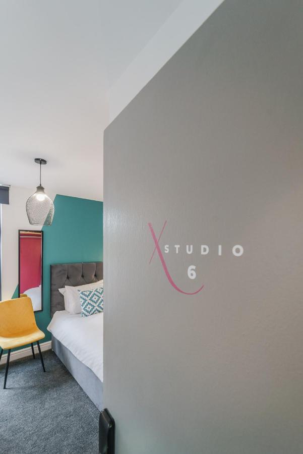 Deluxe Studio Apartments Derby Luaran gambar